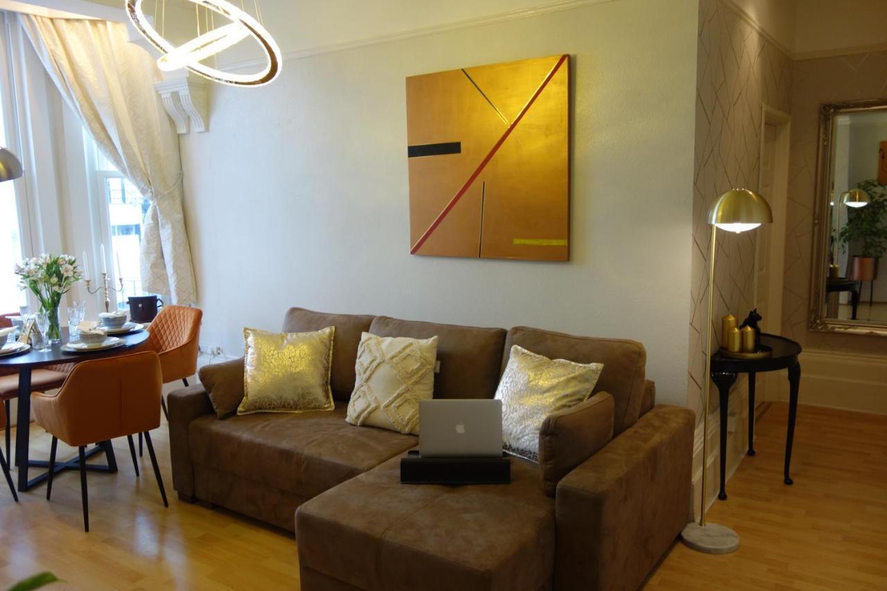Ann Apartments Opposite The Pier With Sea View พอร์ตสมัธ ภายนอก รูปภาพ